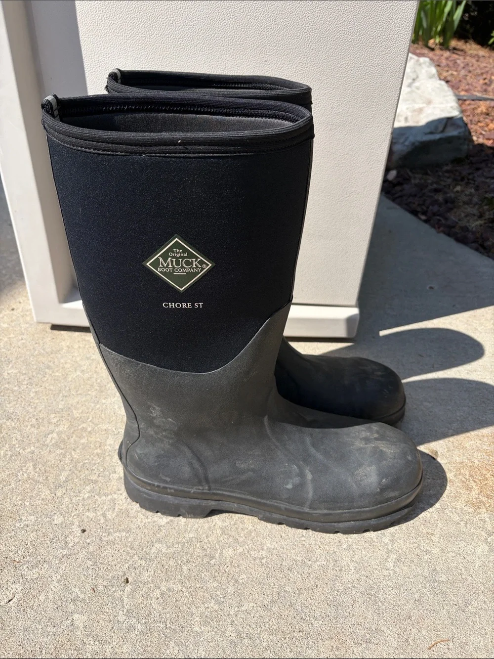 MUCK Men’s Black Waterproof Pull-On Boots